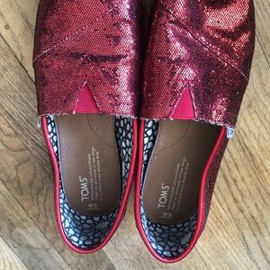 Toms women’s shoes